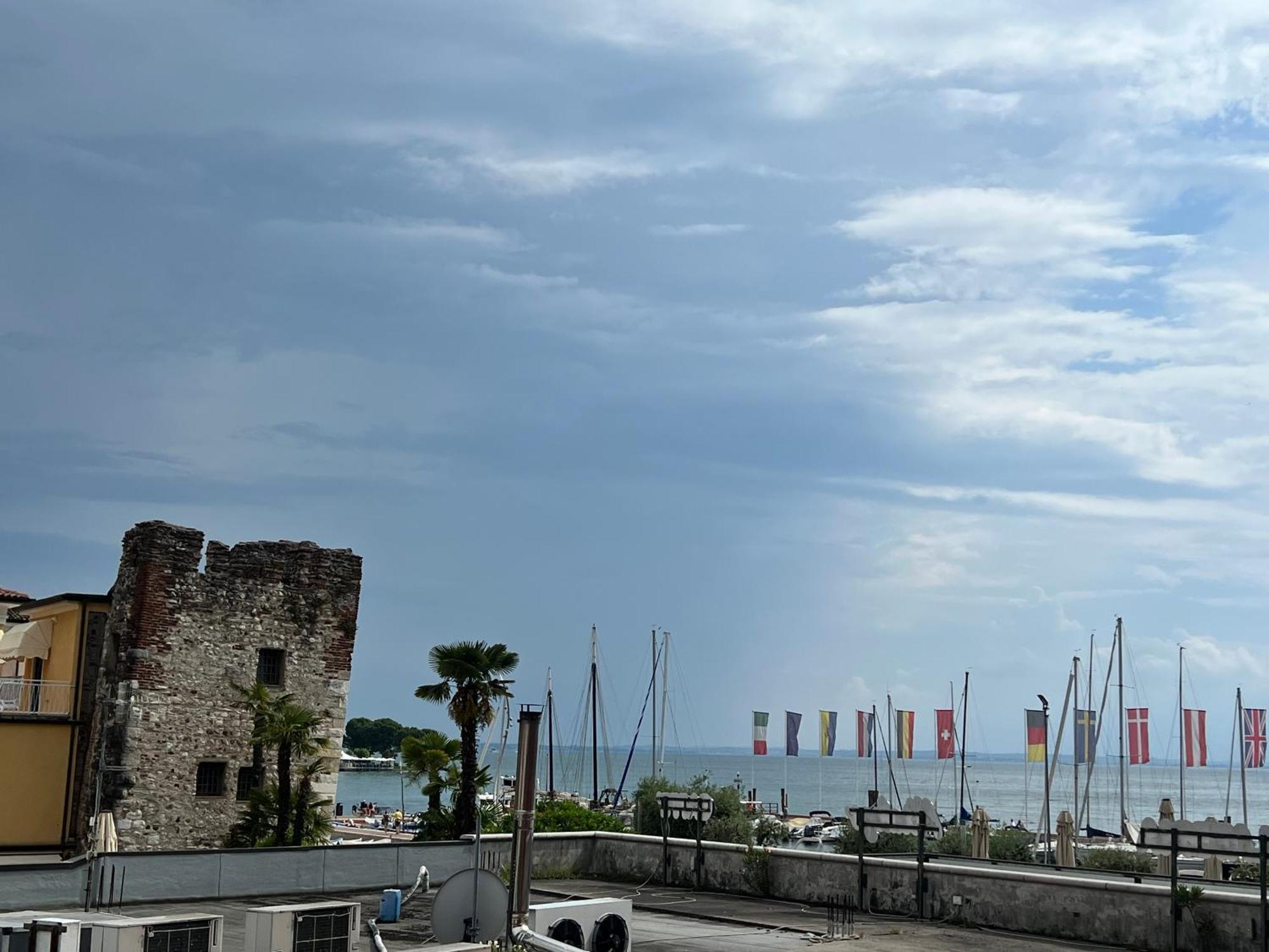Hotel Alla Riviera Bardolino Exterior photo