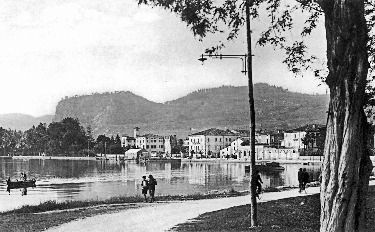 Hotel Alla Riviera Bardolino Exterior photo